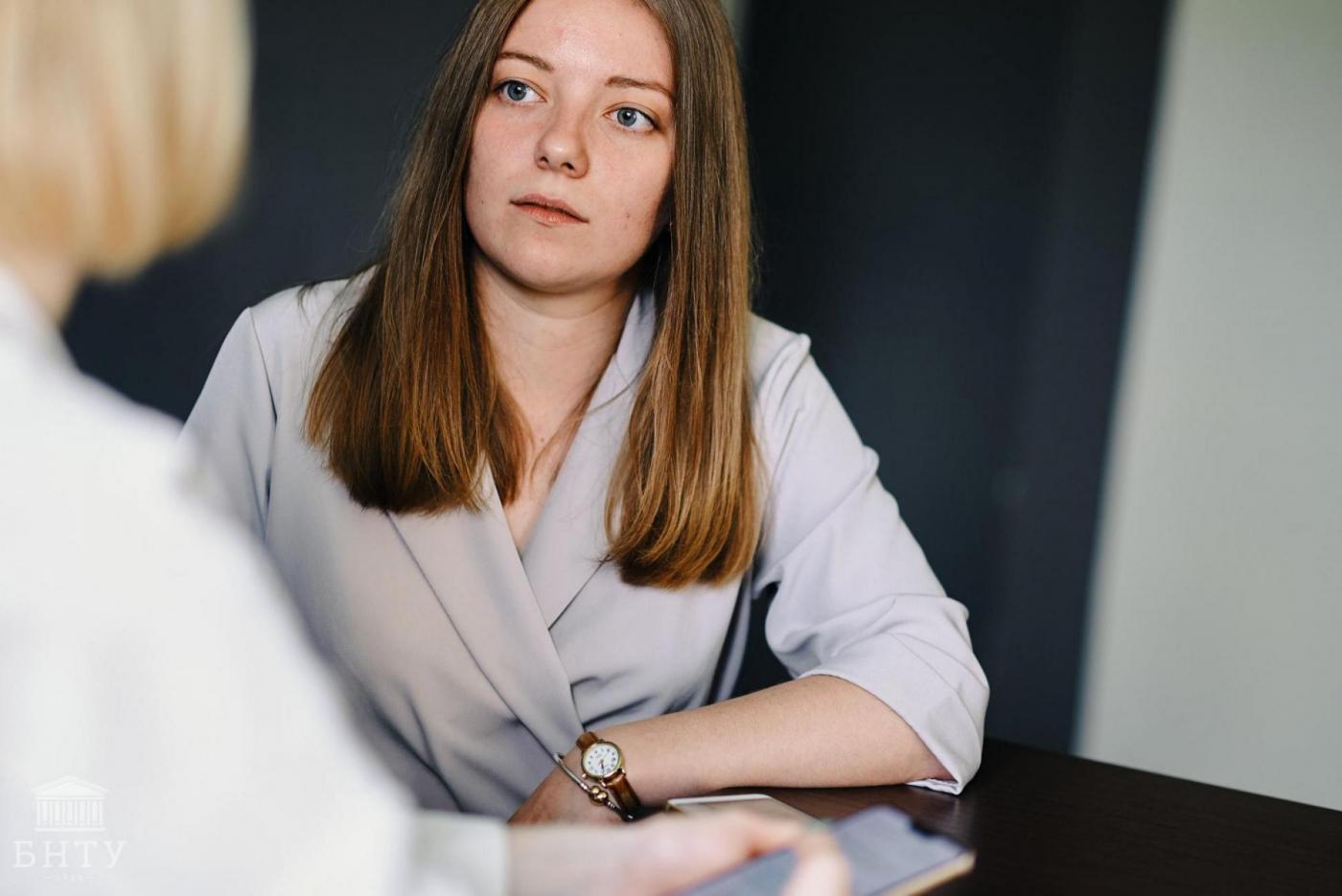 «Я бы могла писать диплом бесконечно, но нужно было закончить до защиты». Как защитить диплом на 10 по версии Янины Гузаревич